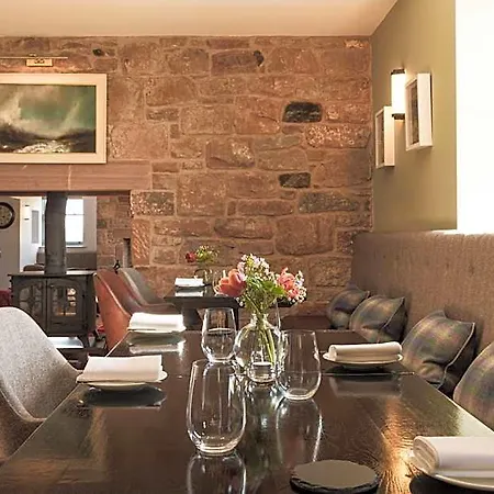 Pentonbridge - Restaurant With 4*