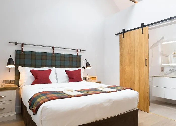 Pentonbridge - Restaurant With 여관