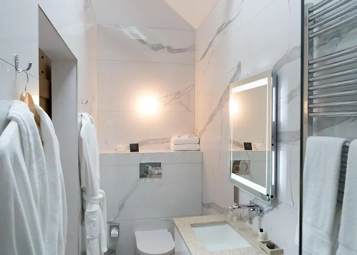 여관 Pentonbridge - Restaurant With 4*