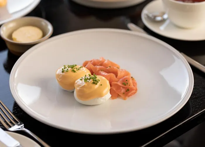 Pentonbridge - Restaurant With 4* 칼라일