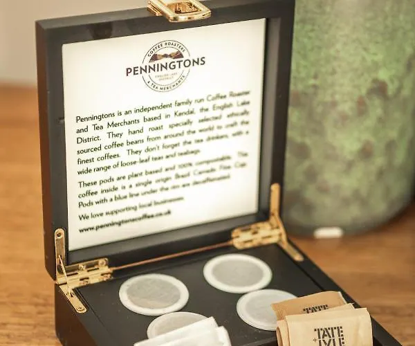 여관 Pentonbridge - Restaurant With 칼라일