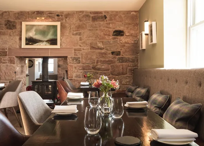 Pentonbridge - Restaurant With 여관